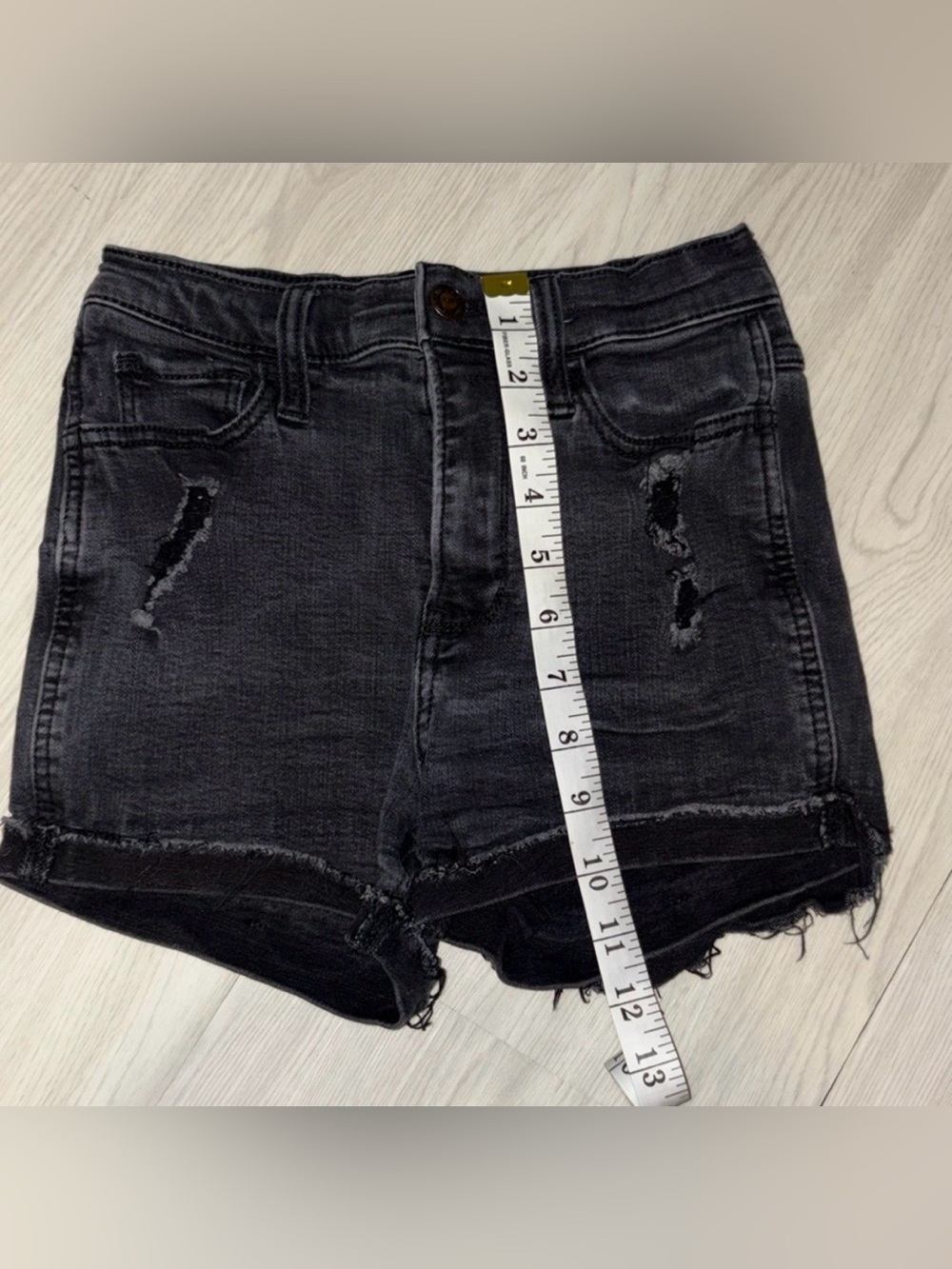 🛍  HOLLISTER black high rise shorts size 0